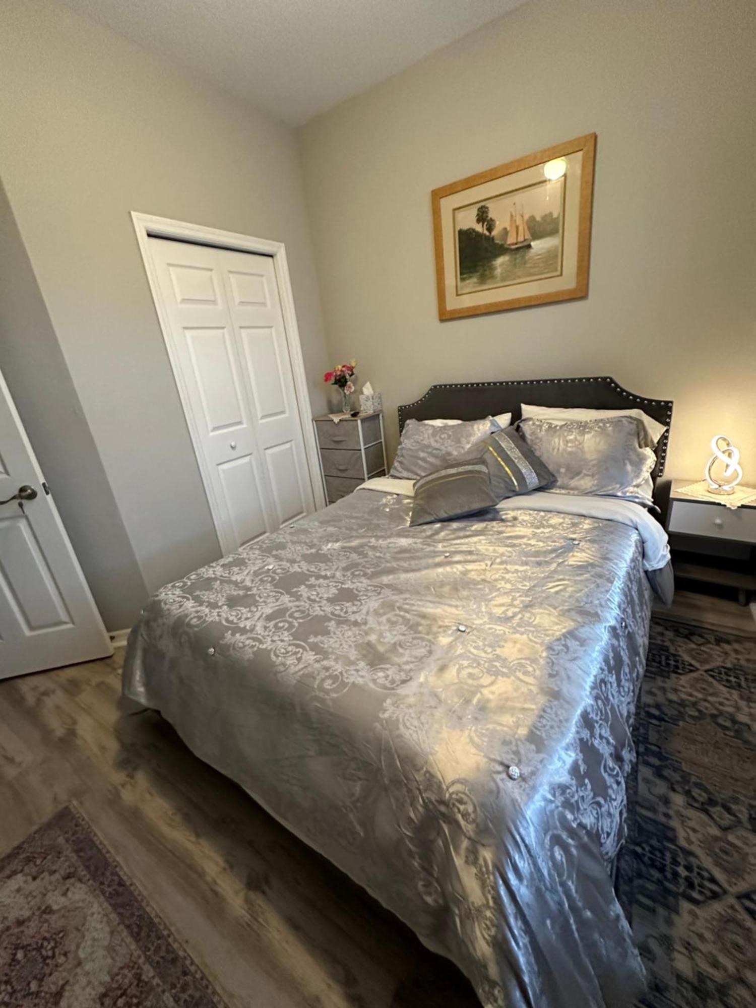 Quiet Room In A Family Home Lehigh Acres Exterior foto
