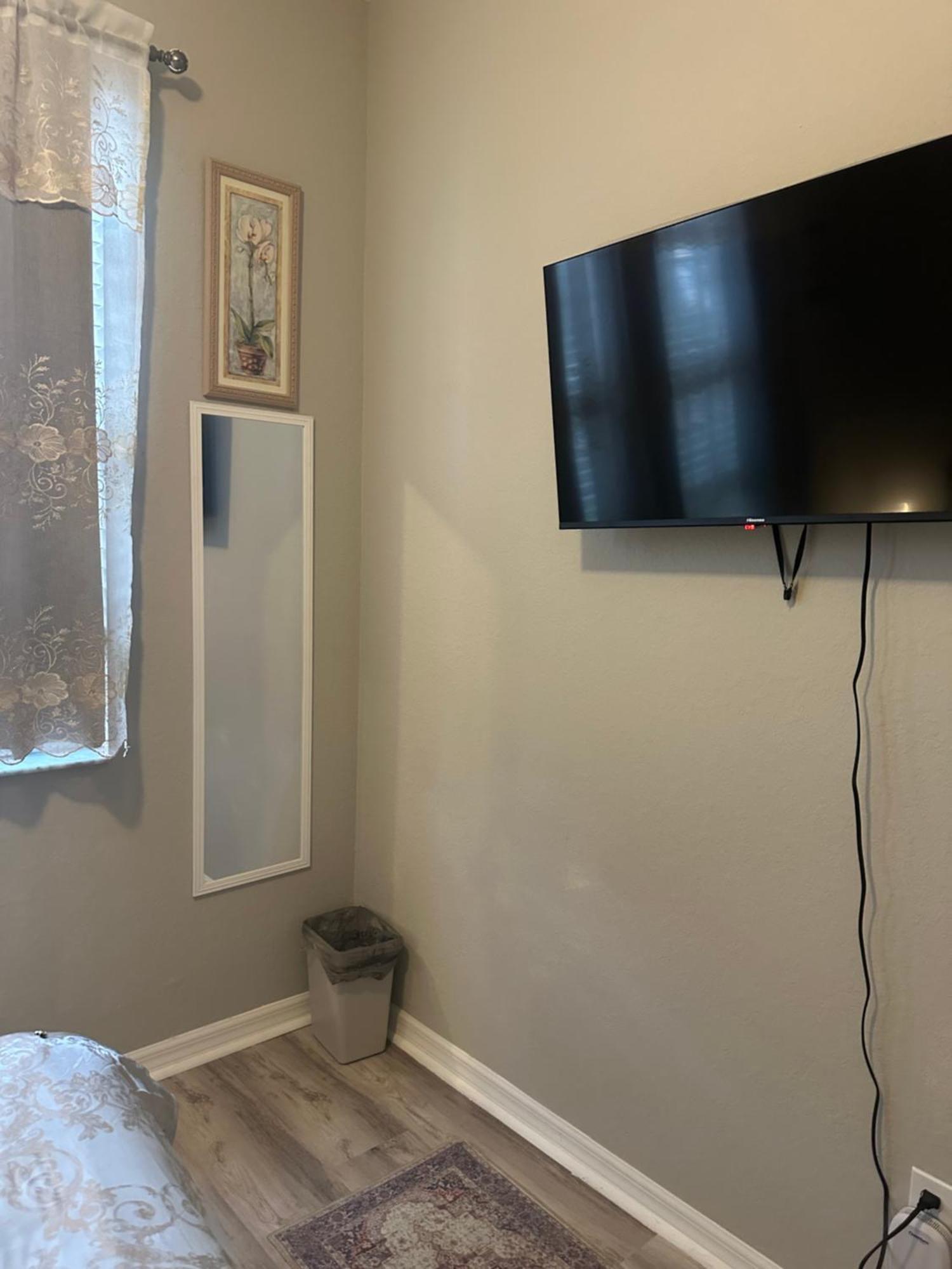 Quiet Room In A Family Home Lehigh Acres Exterior foto